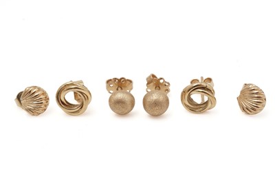 Lot 537 - Three pairs of gold earrings