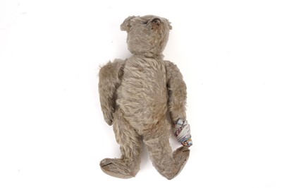 Lot 3 - An early 20th Century Steiff teddy bear