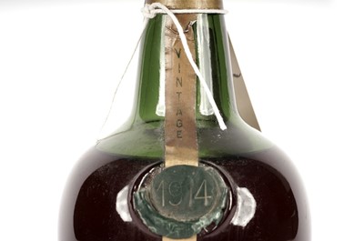 Lot 219 - A bottle of Croizet Bonaparte Cognac Fine Champagne