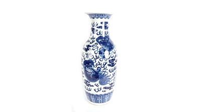 Lot 755 - 19th century Chinese blue and white vase