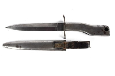 Lot 1008 - A German First World War knife bayonet