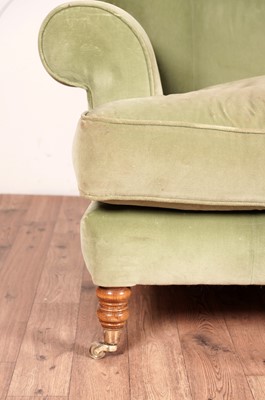 Lot 129 - A George Smith style sofa