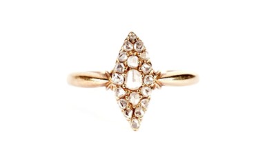 Lot 1134 - A late Victorian diamond dress ring