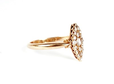 Lot 1134 - A late Victorian diamond dress ring