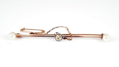 Lot 668 - A pearl and diamond bar brooch