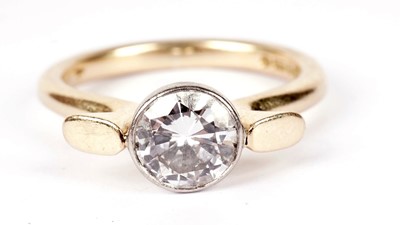Lot 1315 - A solitaire diamond ring