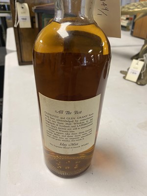 Lot 133 - A bottle of Islay Mist Scotch Whisky