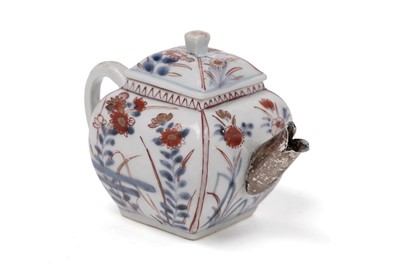 Lot 423 - A Japanese small Imari teapot