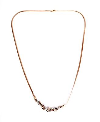 Lot 357 - A diamond necklace