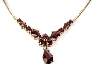 Lot 354 - A garnet necklace, pendant and earrings