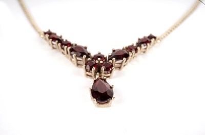 Lot 354 - A garnet necklace, pendant and earrings