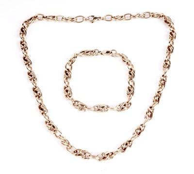 Lot 347 - A 9ct yellow gold chain bracelet and necklace