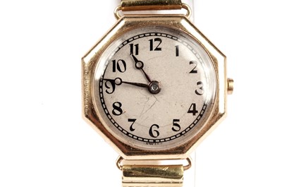 Lot 397 - An early 20th Century yellow gold cocktail wristwatch