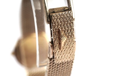 Lot 416 - A gold Longines Resence quartz wristwatch