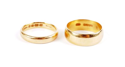 Lot 461 - Two 22ct gold wedding bands