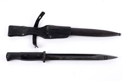 Lot 1011 - A German K98 bayonet, by WKC