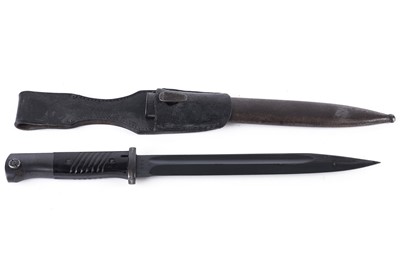 Lot 1015 - A German K98 bayonet, by Weyersberg