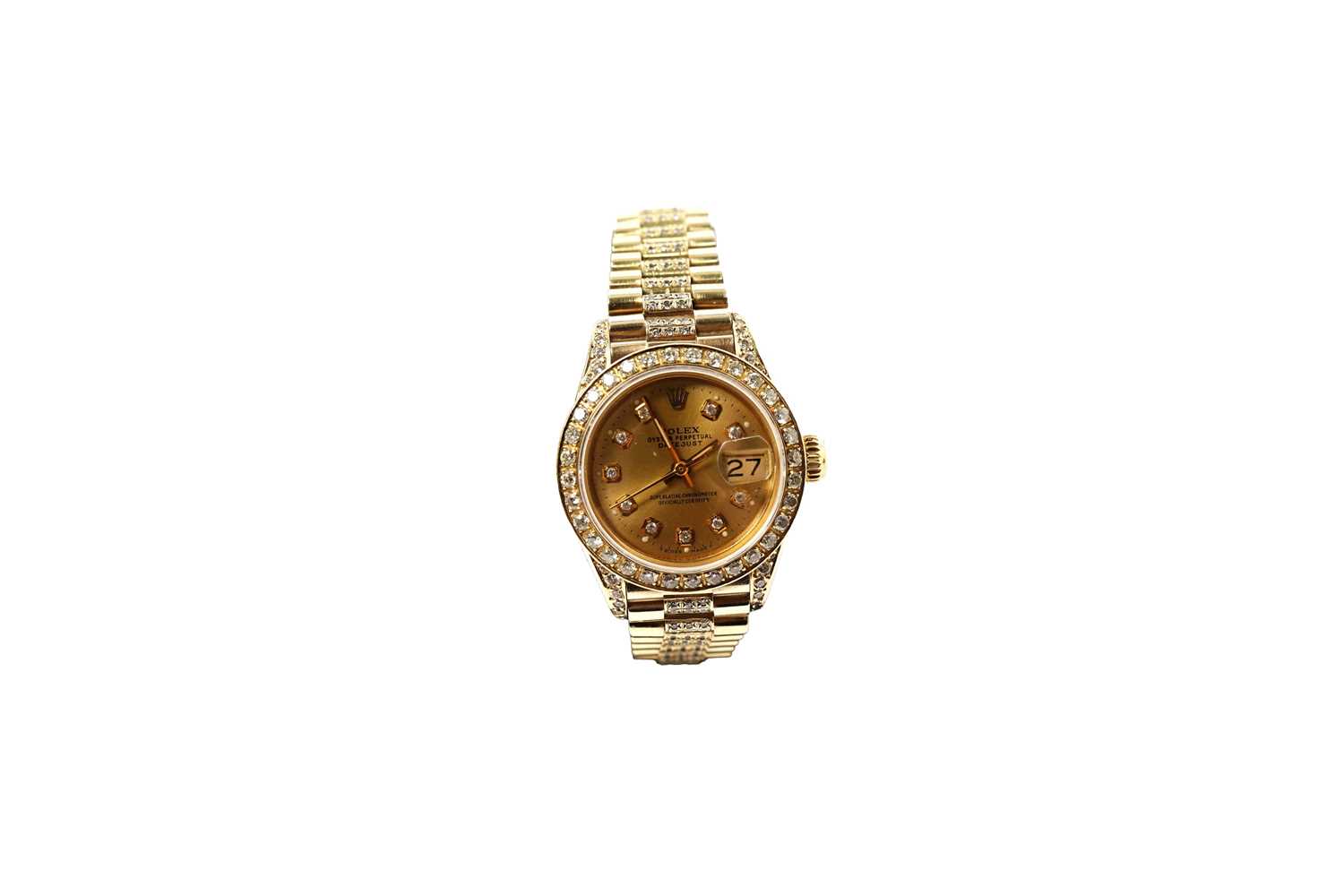 Lot 1040 - Rolex Oyster Perpetual Datejust: a lady's 18ct yellow gold cased superlative chronometer wristwatch