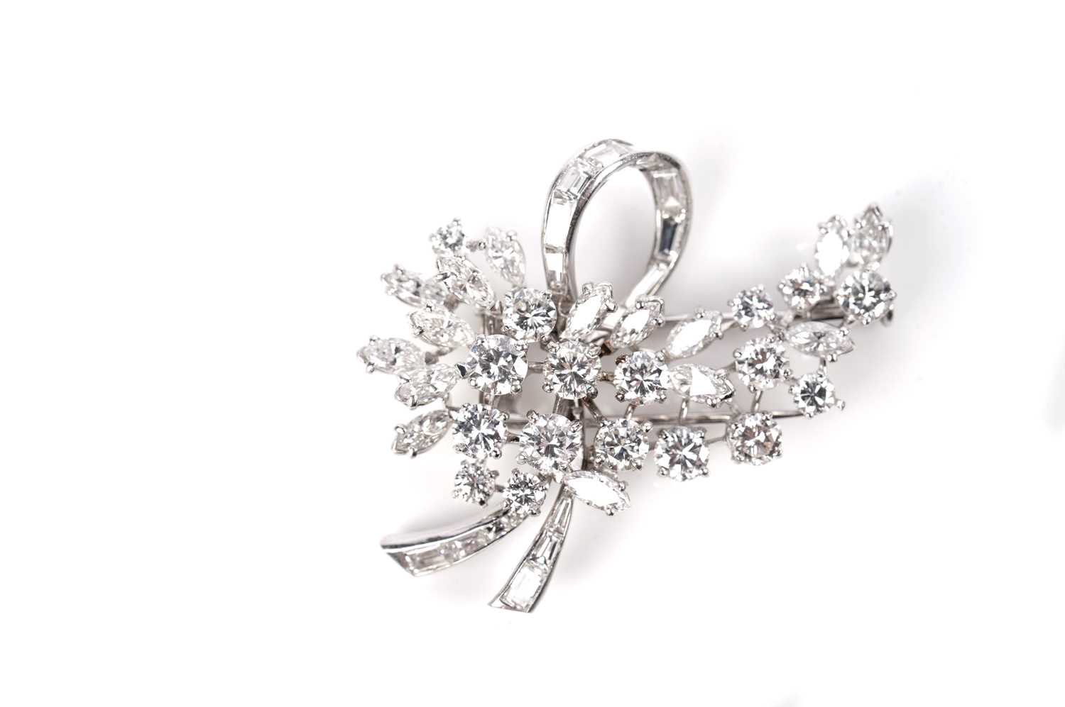 Lot 1181 - A diamond spray brooch