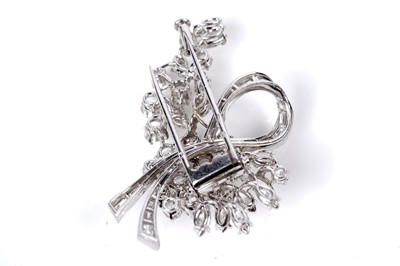 Lot 1181 - A diamond spray brooch