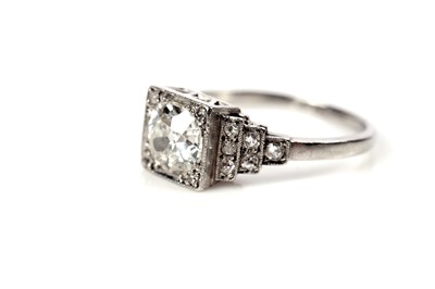 Lot 1188 - An Art Deco diamond ring