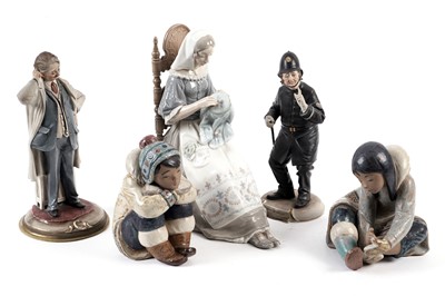 Lot 218 - Lladro figurines together with other figurines