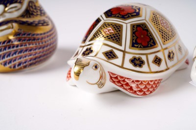 Lot 273 - A collection of Royal Crown Derby decorative ceramic animal paperweights
