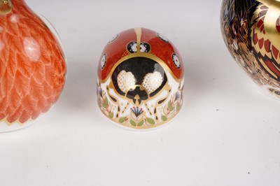 Lot 276 - A collection of Royal Crown Derby ceramic animal paperweights
