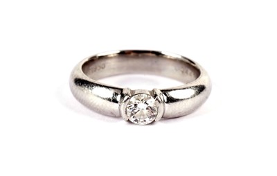 Lot 498 - A Tiffany & Co solitaire diamond ring