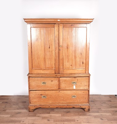 Lot 14 - A Victorian Pine Linen Press