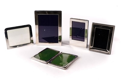 Lot 585 - A selection of Edwardian and later silver photo frames