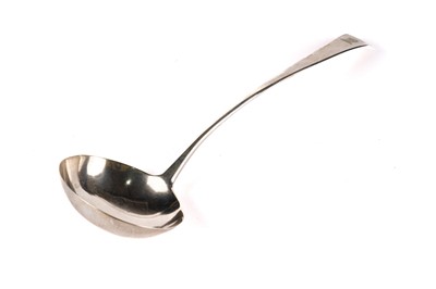 Lot 595 - A Georgian silver ladle