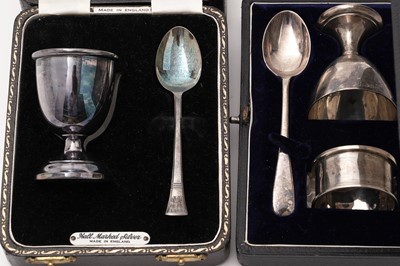 Lot 615 - A selection of silver items
