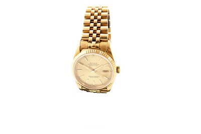 Lot 1023 - Rolex Oyster Perpetual Datejust: an 18ct yellow gold cased chronometer wristwatch