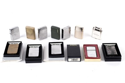 Lot 442 - A collection of Zippo and other cigarette lighters