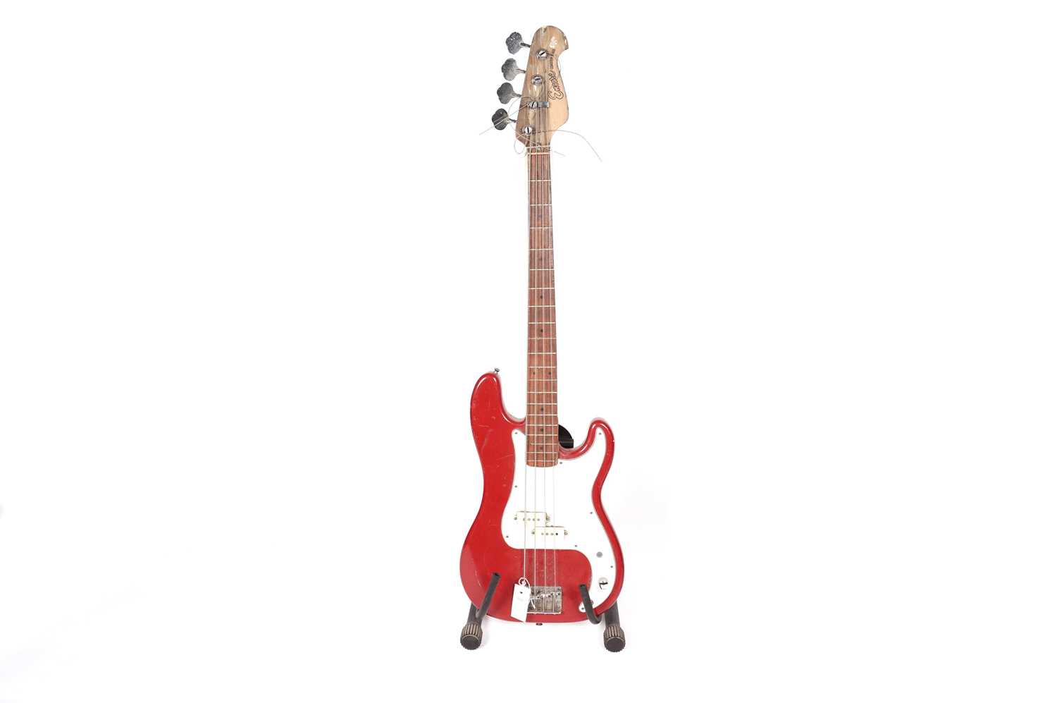 Lot 42 - An Encore bass guitar