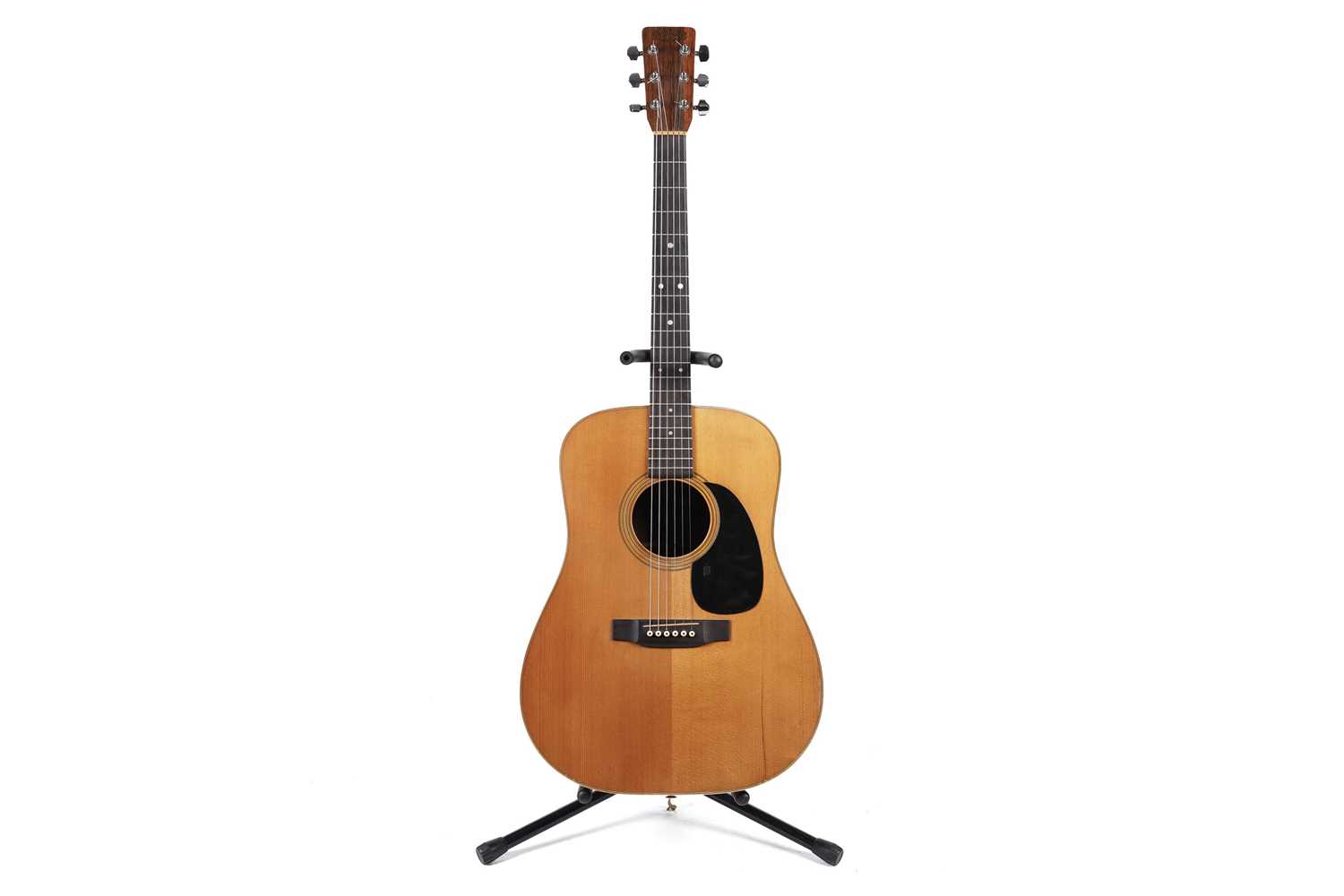 Lot 250 - A 1979 Martin D28