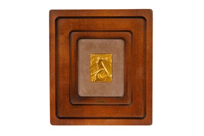 Lot 926 - Goffredo Catraro - La Fedelta | 24ct gold cast plaque