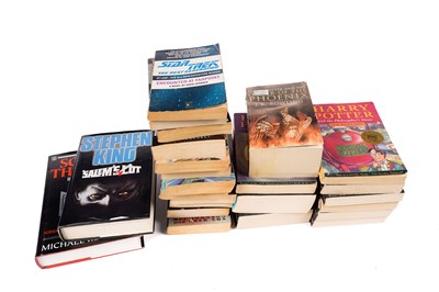 Lot 344 - Harry Potter, Star Trek and other books