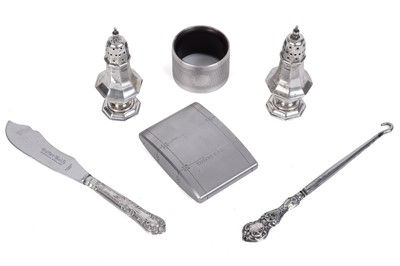 Lot 186 - A selection of silver and white metal items