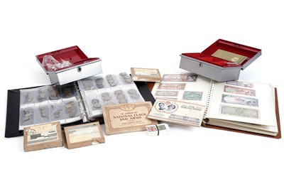 Lot 374 - A collection of 20th Century UK & international coins and notes