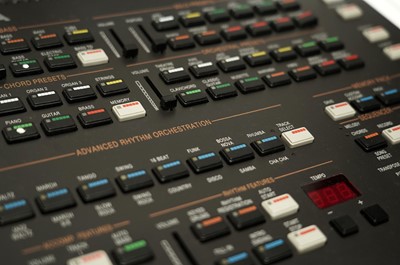 Lot 64 - Orla SE-41 Midi Arranger