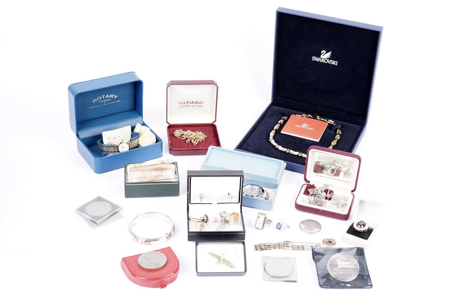 Lot 581 - A collection of costume jewellery, coins and watches