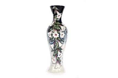 Lot 903 - Moorcroft vase