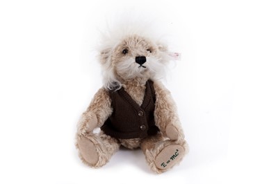 Lot 599 - A Steiff Collectors ‘Einstein’ teddy bear