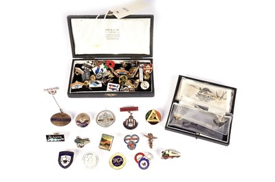 Lot 475 - A collection of enamel and other badges