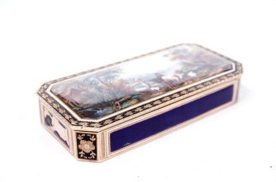 Lot 1660 - An early 19th Century Continental gold snuff box