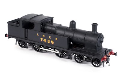 Lot 127 - A metal kit-built 0-gauge 4-6-2 locomotive