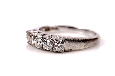 Lot 1193 - A diamond five stone ring