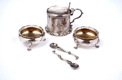 Lot 1475 - A pair of George V salts; and other items